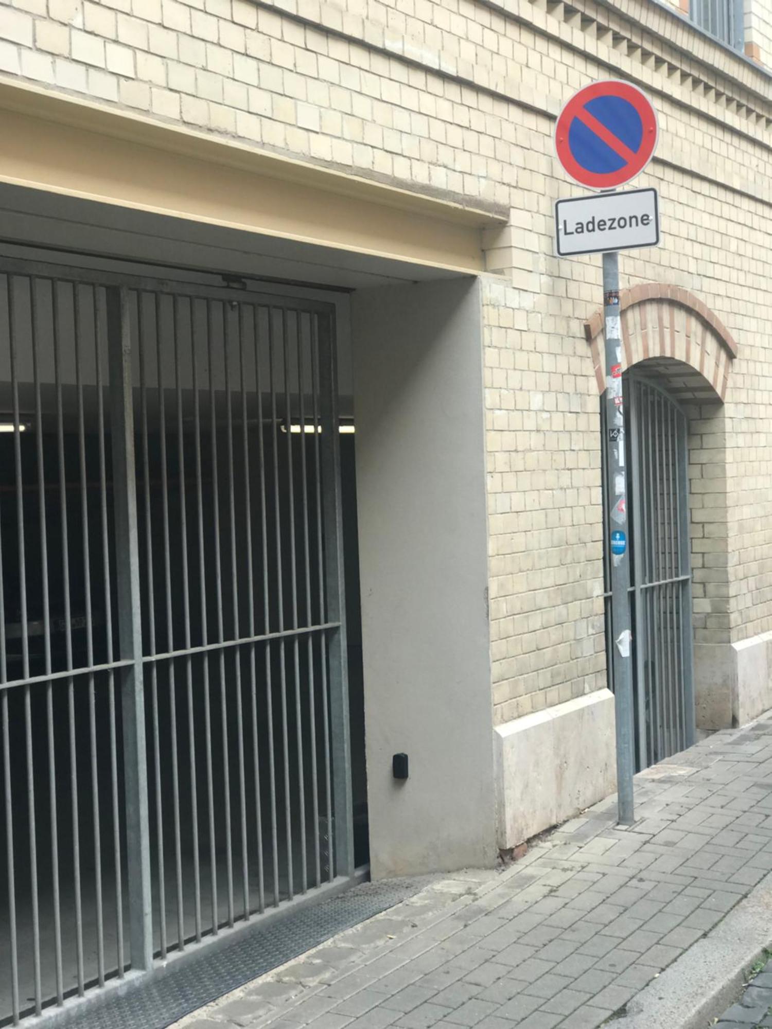 Moderne Galeriewohnung Mit Balkon Und Stellplatz Am Wenigemarkt 에르푸르트 외부 사진