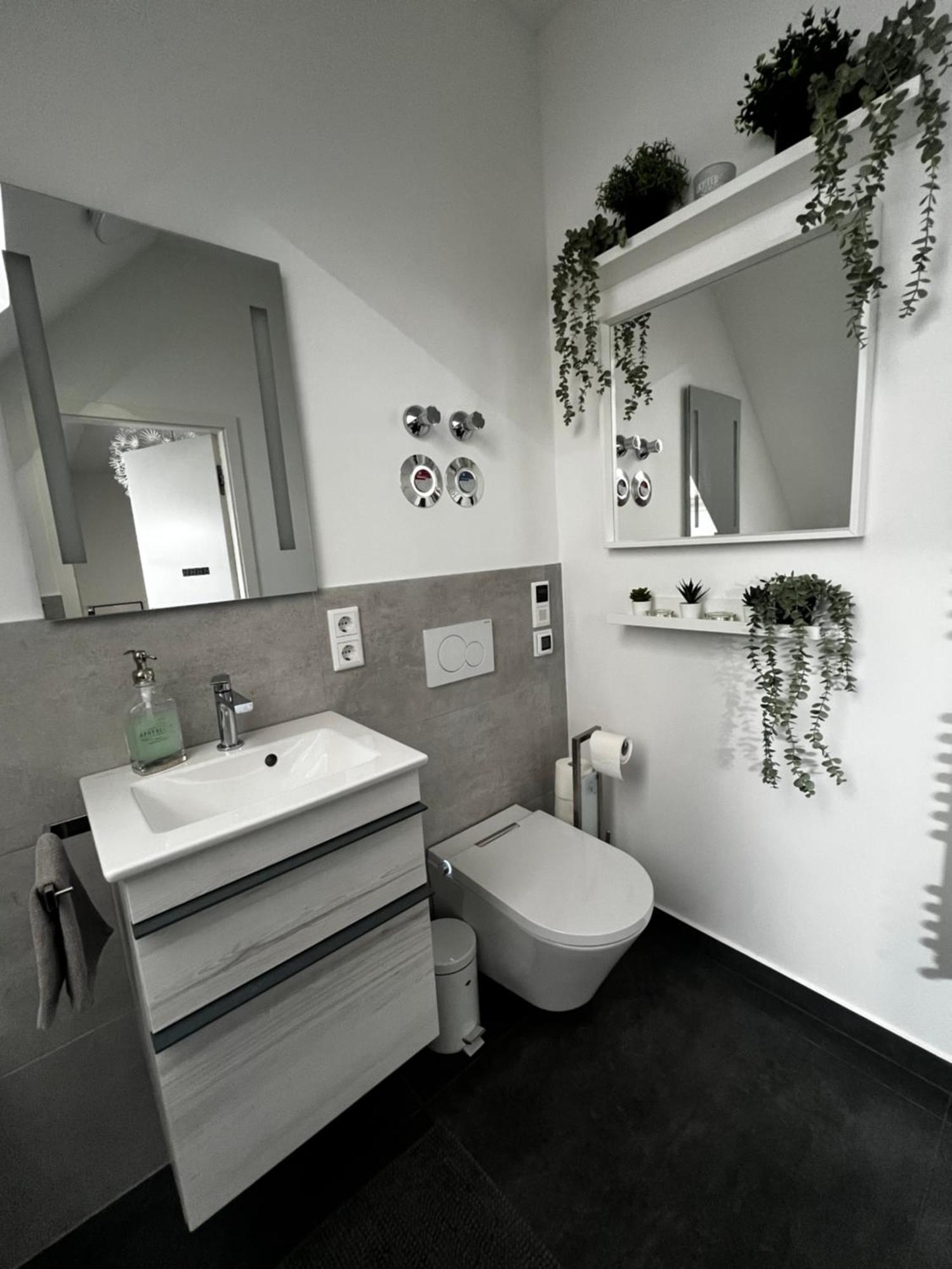 Moderne Galeriewohnung Mit Balkon Und Stellplatz Am Wenigemarkt 에르푸르트 외부 사진
