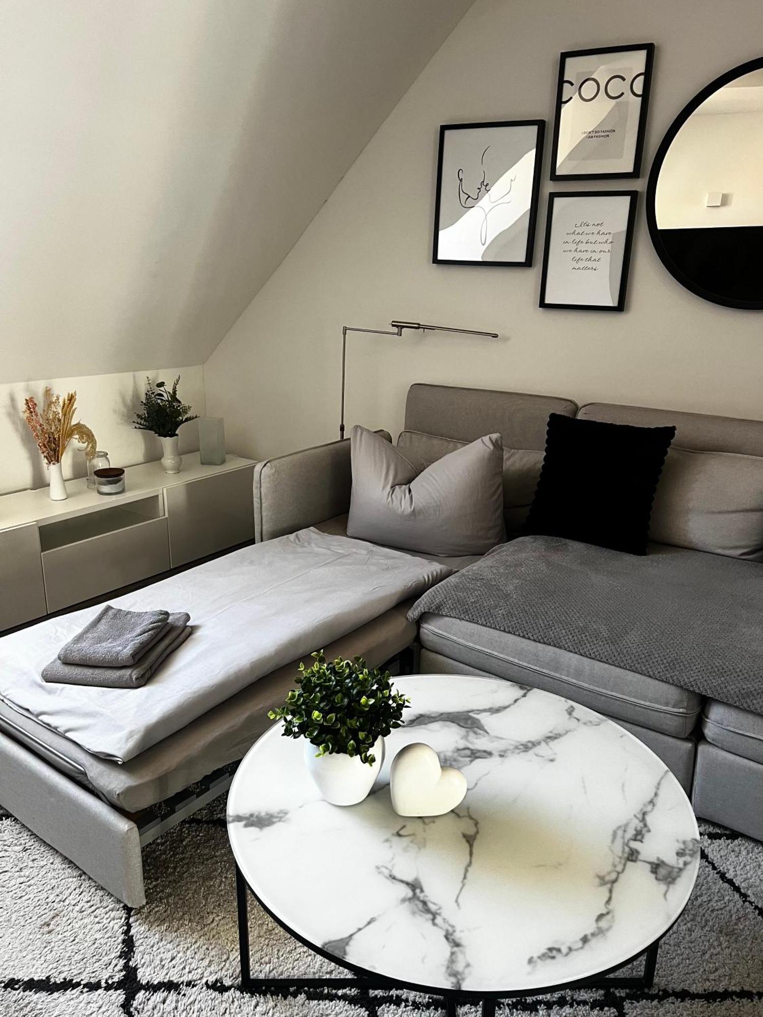 Moderne Galeriewohnung Mit Balkon Und Stellplatz Am Wenigemarkt 에르푸르트 외부 사진